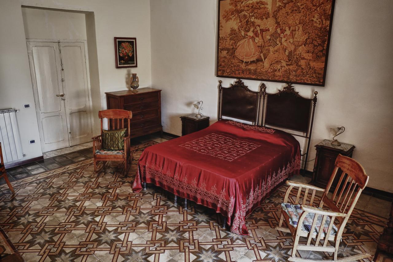 Bed and Breakfast La Pietra D'Argento à Caserta Vecchia Extérieur photo